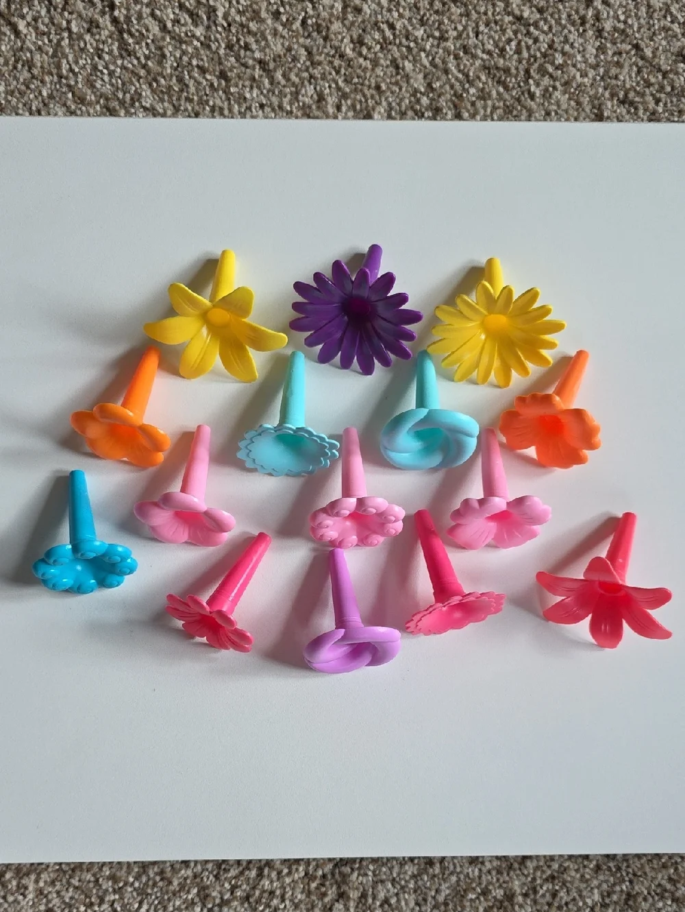 Colorful Interlocking Toy Flower Garden - Building Connectors